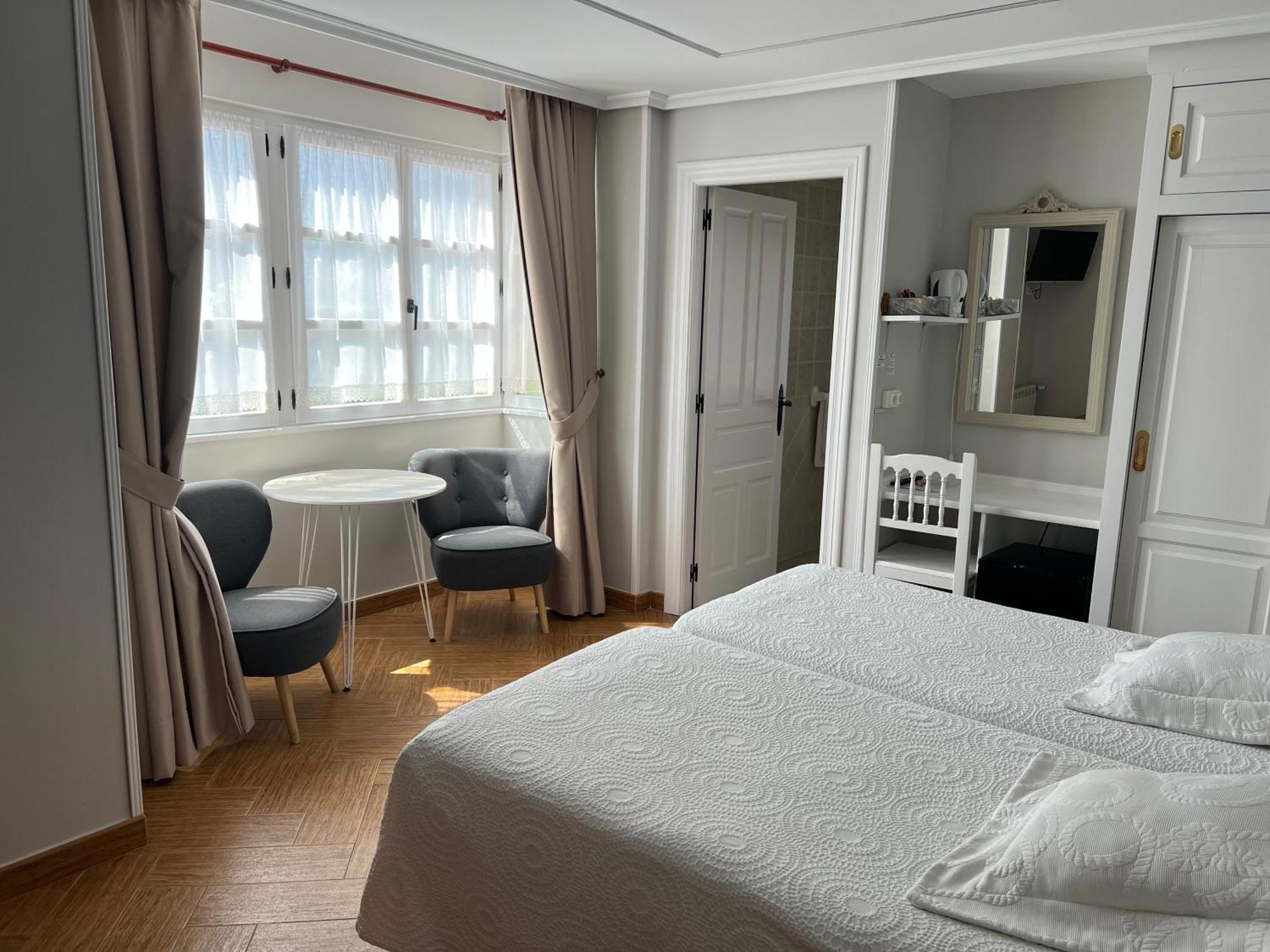 La Solana Montanesa Hotell Comillas Eksteriør bilde